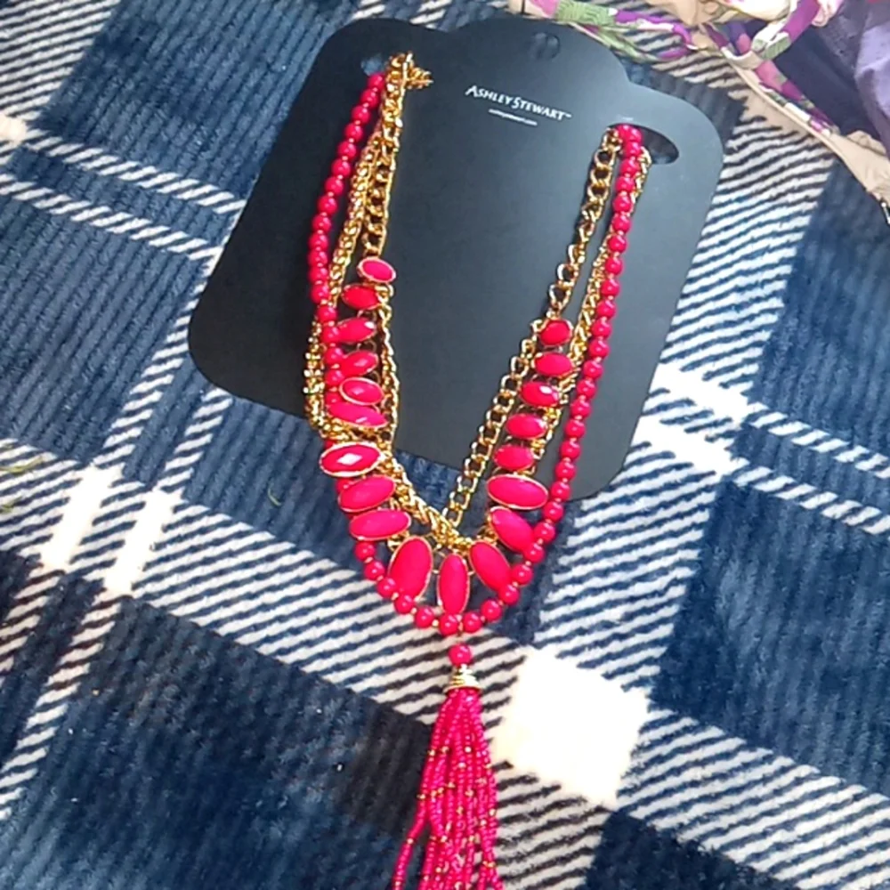 Necklace - Picture 1 of 1